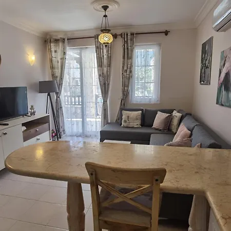 Bıtur Grena Pool Side Appartement Fethiye